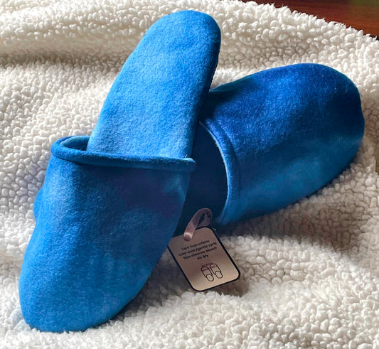 Soft Blue fleece house slippers for women, size 10–11, cushioned slip‑on